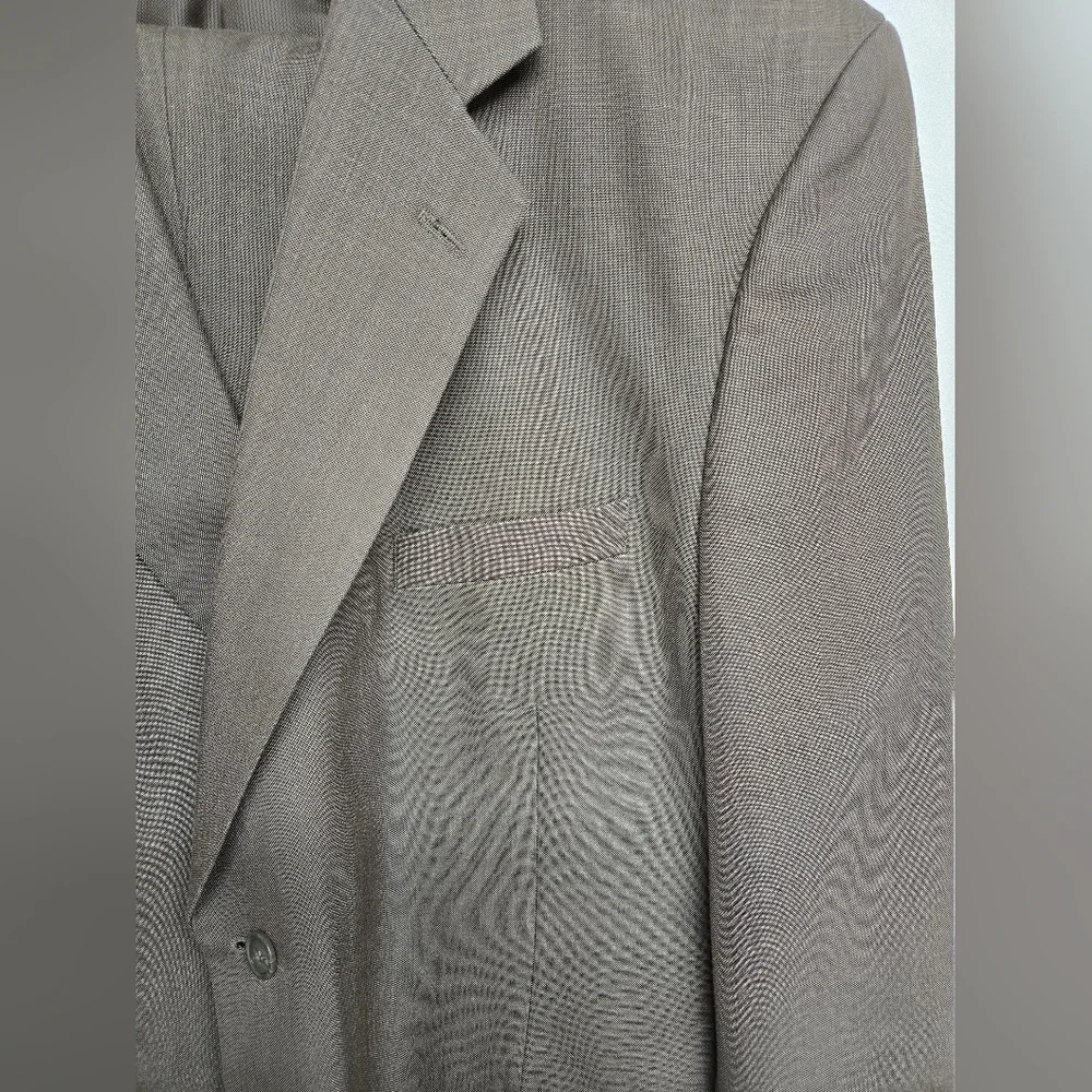 George Mens Suit 40 Waist 32 Inseam Taupe Brown Lapel Pleats Formal Business